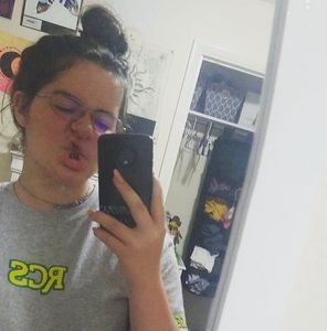 Meet your Posher, Khloe